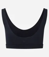Top deportivo Get Over color menta, con escote en U y breteles anchos. Confeccionado en microfibra con copas integradas.