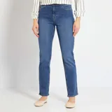 Pantalón de jean azul de corte recto y tiro alto.