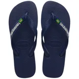 Ojotas Havaianas modelo Brasil Logo, color azul marino, con tiras del mismo color y bandera de Brasil en relieve en la tira.