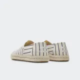 Alpargata Toms Rope 2.0 Espadrille color beige con rayas verticales negras y blancas.