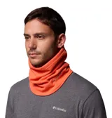 Cuello térmico de polar color naranja, con tecnología reflectante Omni-Heat™ y logo de la marca bordado en la parte inferior.