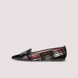 Ballerinas Ella de punta fina, forradas en tartán con rayas de terciopelo y puntera de charol negro. Realizadas con suela de goma antideslizante, plantilla de piel con memory foam y forro de piel.