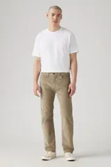Pantalón de corduroy de corte regular fit y tiro medio, en color beige.