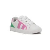 Championes deportivos de mujer, color blanco, con detalles en rosa y verde. Presentan cordones blancos y suela de goma texturizada.