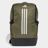 Mochila Adidas color verde oliva con base negra, presenta el logo y las tres rayas características de la marca en color blanco en el frente. Cuenta con compartimento para laptop, bolsillos laterales y correas ajustables.