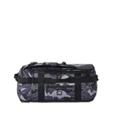 Bolso de viaje tipo duffle Rip Curl con capacidad de 45 litros, estampado de montañas en tonos grises y negros. Cuenta con múltiples compartimentos con cierre, correas de transporte reforzadas y logo de la marca en el frente.