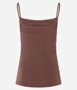Blusa femenina color marrón, confeccionada en microfibra, con escote recto, breteles finos fijos y fruncidos en los laterales.