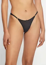 Pack de dos bombachas tipo bikini de microfibra negra con detalles de encaje en la cintura y un pequeño moño en la parte delantera.