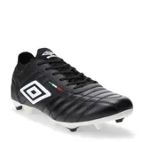 Championes de fútbol 11 Umbro modelo Legend, color negro con detalles en blanco. Presentan una estructura de cuero sintético con costuras reforzadas en la puntera, cierre con cordones y suela con tacos para césped natural.