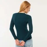 Sweater de punto acanalado con cuello redondo y mangas largas, de ajuste entallado.