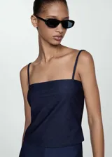 Top de denim azul oscuro con escote cuadrado y tirantes finos, de diseño entallado y corte crop.