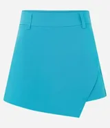 Short pollera corto de bengalina color turquesa, con trabillas en la cintura, diseño cruzado y bajo asimétrico.