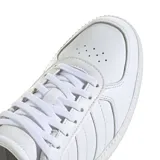 Championes urbanos Adidas modelo Breaknet Sleek, color blanco, confeccionados en cuero sintético con diseño estilizado, detalles perforados en la puntera y suela de goma.