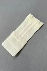 Extensor de contorno de soutien blanco, con dos ganchos.