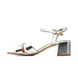 Sandalias Korium Soliva de tacón ancho, color negro, con tiras cruzadas en la parte delantera y tira ajustable con hebilla en el tobillo.