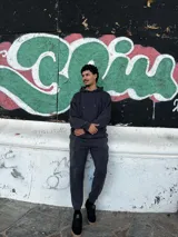 Pantalón de jogging negro de felpa con corte holgado.