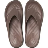Sandalias plataforma tipo ojotas Crocs Getaway Groove Platform Flip, color marrón, con tiras anchas texturizadas y suela gruesa.