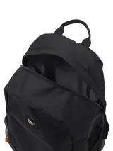 Mochila Caterpillar modelo Tokyo Urban Backpack, de color negro, con compartimento principal con espacio para portátil, bolsillos laterales de malla, tiras ajustables y detalles reflectantes.