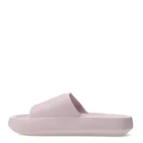 Chanclas de goma color beige de suela gruesa y diseño slide con textura en relieve y logo de la marca en la tira.