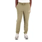 Pantalón de jogging color verde oliva, con cintura elástica ajustable con cordón, bolsillos laterales y logo de New Balance estampado en blanco en la pierna izquierda.