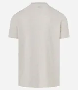 Remera color rosa claro, de corte recto y manga corta.