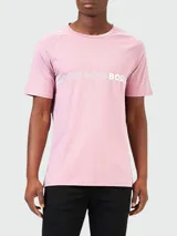 Remera rosa de algodón con corte slim fit y logo "BOSS" estampado en el pecho.
