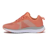 Championes deportivos Diadora modelo Vigata para mujer, color coral/naranja con detalles en gris y blanco. Presentan capellada de tejido de punto transpirable y suela gruesa blanca con capa gris.