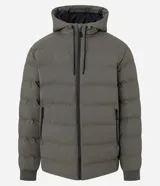 Campera puffer deportiva color verde militar, sin costuras, con capucha ajustable por cordón, bolsillos laterales con cierre y cierre frontal por cremallera.