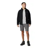Pantalón de senderismo convertible en short, color gris, con múltiples bolsillos cargo y de seguridad. Fabricado con tecnología Omni-Shade para protección solar y Omni-Wick para gestión de la humedad, cuenta con cintura parcialmente elástica y cinturón integrado.