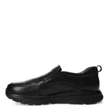 Zapatos tipo slip-on de cuero negro, con diseño de costuras reforzadas y suela de goma antideslizante.