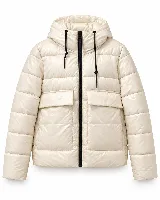 Campera puffer acolchada color beige, de diseño liviano, con capucha, cierre frontal negro y bolsillos delanteros con solapa.
