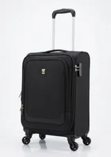 Valija de cabina rígida color negro con cuatro ruedas, manija retráctil y cierre con cremallera.