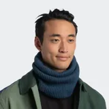 Cuello tubular de punto elástico color azul con forro polar PrimaLoft.