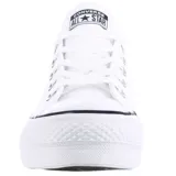 Championes Converse modelo Chuck Taylor Lift con plataforma, color blanco. Diseño clásico de caña baja con suela de goma elevada, puntera reforzada y cierre mediante cordones.