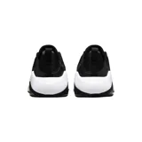 Championes Nike modelo Bella 7, color negro con entresuela blanca y detalles en negro translúcido. Presentan un diseño deportivo con malla transpirable, logo de la marca en el lateral y tecnología Air Zoom en el talón.
