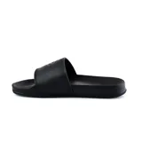 Ojotas Umbro modelo Locker, color negro, con diseño ergonómico y logo de la marca grabado en la banda superior.