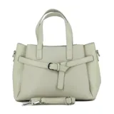 Cartera de mano color gris claro, con correa larga desmontable y correa corta.