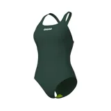 Malla enteriza de natación marca Arena, color verde militar, con tirantes cruzados en la espalda y logo de la marca estampado en el pecho en color blanco.
