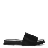 Sandalias planas marca Bottero con banda ancha de cuero con textura de pelo animal print de leopardo y base negra.