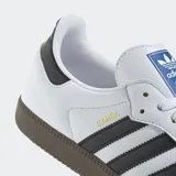 Championes Adidas Samba OG blancos con detalles en negro y gris.