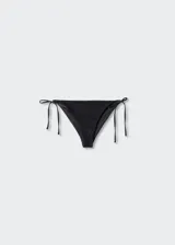 Braga de bikini brasileña negra con detalle de strass y lazos ajustables.