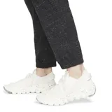 Pantalón de jogging negro jaspeado con cordón ajustable en la cintura y logo de Nike bordado en blanco.