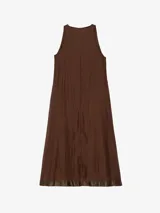 Vestido midi negro de lyocell con acabado arrugado, silueta fluida y amplia, escote en V profundo y detalle de franja de satén en el ruedo.