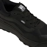 Championes Vans Mte Crosspath color negro con suela gruesa y detalles de malla.