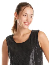 Blusa sin mangas de lentejuelas negras, con escote redondo y forro interno a tono.