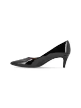 Stiletto de cuero charol negro con tacón intermedio de 6 cm y diseño en punta fina.