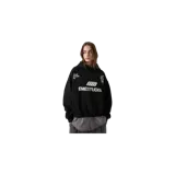 Hoodie de felpa oversize en color negro, con capucha, bolsillo frontal tipo canguro y múltiples estampas gráficas contrastantes en el pecho de la marca Eme Studios.