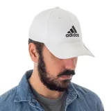 Gorra de béisbol Adidas color blanco con logo bordado en negro en el frente.