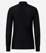 Campera deportiva negra de microfibra con textura, cuello padre, cierre por cremallera, bolsillos y detalle de dedito en los puños.