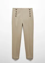 Pantalon de corte skinny en color beige, confeccionado en mezcla de algodón. Presenta un diseño crop con botones decorativos en la parte frontal, cierre oculto de cremallera y gancho, bolsillos laterales y bolsillos de ribete en la parte posterior.